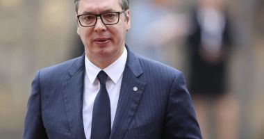 Stire din Actualitate : Preşedintele sârb, internat într-un spital militar după întoarcerea sa din Statele Unite