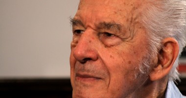 Stire din Cultură-Educație : Sergiu Nicolaescu, internat în spital. Regizorul ar putea fi operat