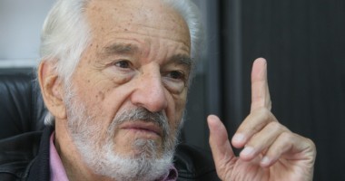 Stire din Cultură-Educație : Trupul neînsuflețit al regizorului Sergiu Nicolaescu va fi INCINERAT