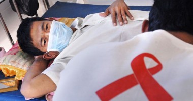 Stire din Sănătate : Mai puține victime ale virusului HIV
