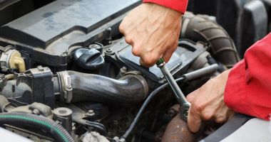 ANPC: 500 de service-uri auto, amendate cu peste 1,4 milioane de lei