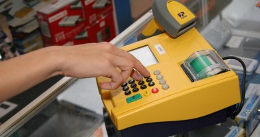 Stire din Social : Serviciile PayPoint, acum și în magazinele cora