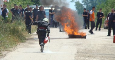 Serviciile pentru situații de urgență participă  la concursuri - 3