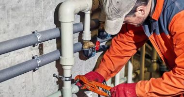 Stire din Economie : Serviciile destinate populației au vânzări cu 30% mai mari