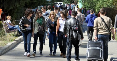 Stire din Cultură-Educație : Cât de mult se scumpește  viața de student constănțean