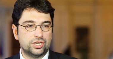 Stire din Politică-Administrație : "Nu cred într-o rebrenduire de succes a PDL fără o altă atitudine inclusiv a liderilor"