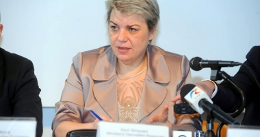 Stire din Politică-Administrație : Vicepremierul Sevil Shhaideh: "Proiectul privind regionalizarea nu a fost abandonat"