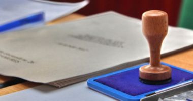 Stire din Actualitate : În ziua votării sunt interzise SMS-urile, apelurile telefonice, mesajele audio-video în online privind competitorii