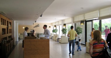 Stire din Diverse : Sezonul estival 2011, aproape de  a câștiga lupta cu cel de anul trecut