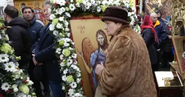 Stire din Social : Zi de sărbătoare și vreme de primăvară. Plimbări pe faleza Cazinoului, de Sfântul Ioan