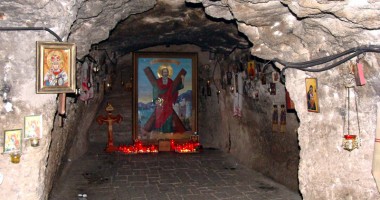 Stire din Cultură-Educație : Sfântul Andrei - Ocrotitorul românilor. Tradiții din vechime