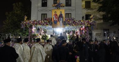 GALERIE FOTO. Zeci de mii de români la cel mai mare pelerinaj de la Iași, închinat prăznuirii Sfintei Cuvioase Paraschiva - 2