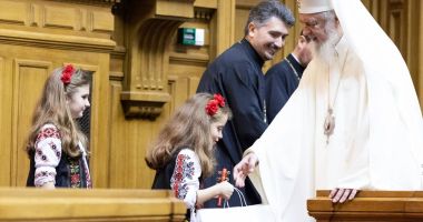 Stire din Cultură-Educație : Patriarhul Daniel: Pomenirea Sfântului Ierarh Nicolae ne aduce în suflet bucurie şi lumină