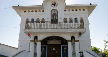 Stire din Cultură-Educație : Sfințirea primei biserici  din Năvodari