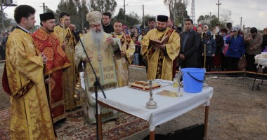Biserică nouă în localitatea Poarta Albă - 3
