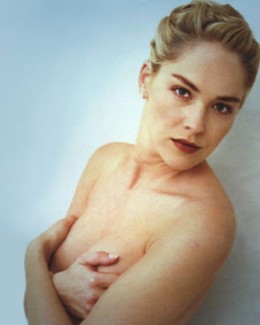 Stire din Monden : Ce pretenții are Sharon Stone pentru a veni în România