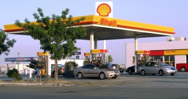Stire din Actualitate : Compania petrolieră Shell, în vizorul ecologiștilor