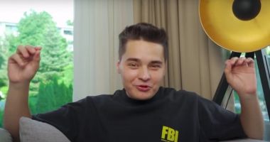 Stire din Actualitate : Vloggerul Selly nu se teme de impozite: "Eu îmi declar toate veniturile la ANAF. Nu am motive de îngrijorare!"
