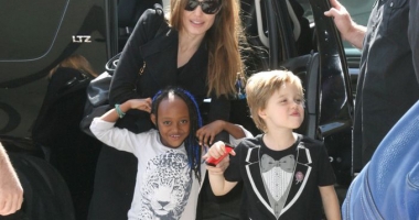 Stire din Monden : ȘOC ÎN LUMEA MONDENĂ! Fiica Angelinei Jolie și a lui Brad Pitt se pregătește pentru operația de schimbare de sex! A început deja să ia hormoni!