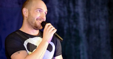 Stire din Cultură-Educație : Interzis copiilor  sub 15 ani