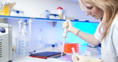 Stire din Sănătate : HIV; Hepatită B și C / "Există în continuare un număr foarte mare de români..."