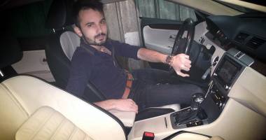 DRAMA UNUI CONSTĂNȚEAN SNOPIT ÎN BĂTAIE PE TRECEREA DE PIETONI. "Am apucat să-i dau copilul soției și i-am spus să fugă". Polițiștii au privit din mașină întreaga scenă - 3