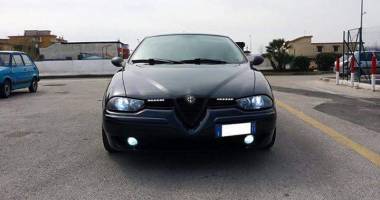 DRAMA UNUI CONSTĂNȚEAN SNOPIT ÎN BĂTAIE PE TRECEREA DE PIETONI. "Am apucat să-i dau copilul soției și i-am spus să fugă". Polițiștii au privit din mașină întreaga scenă - 6