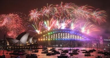 Stire din Social : GALERIE FOTO. Spectacol de artificii la Sidney, în noaptea dintre ani