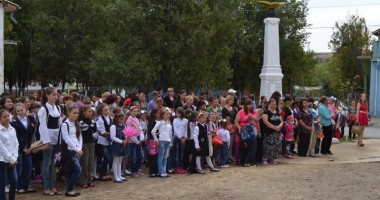 Primarul Mihai Soare a inaugurat noua școală din Siliștea - 3