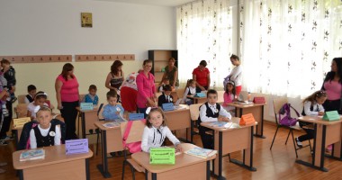 Primarul Mihai Soare a inaugurat noua școală din Siliștea - 5