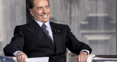 Stire din Actualitate : Fostul premier italian Silvio Berlusconi este infectat cu coronavirus
