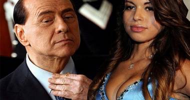 Stire din Actualitate : Fosta prostituată minoră Ruby încă primește bani de la Silvio Berlusconi