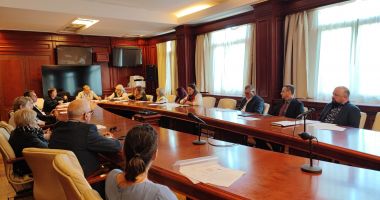Stire din Politică-Administrație : Șefii instituțiilor deconcentrate, chemați la raport de prefectul Silviu Coșa