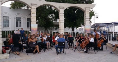 Simfonii la malul mării - 3