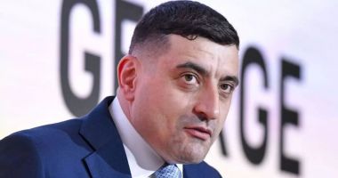 Stire din Politică-Administrație : George Simion anunță că vrea să se confrunte cu Nicușor Dan la televizor, de astăzi
