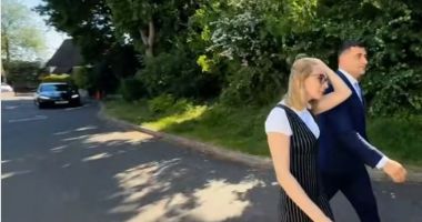 Stire din Politică-Administrație : Scandalos! George Simion şi-a ignorat votanţii la un eveniment din Londra. Maşina sa era să calce un om