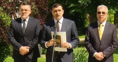 Stire din Politică-Administrație : George Simion, după consultările de la Cotroceni: Am cerut mandat pentru formarea noii guvernări