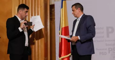 Stire din Politică-Administrație : George Simion nu exclude un guvern AUR–PSD, dar doar într-o formulă de tranziție