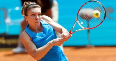 Stire din Sport : Simona Halep, calificare lejeră  în turul doi, la Roland Garros