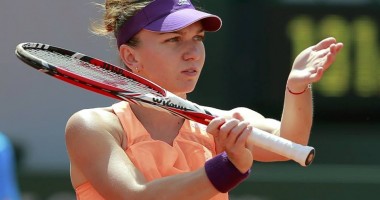Stire din Sport : Simona HALEP a PIERDUT finala de la Roland Garros, după 4-6, 7-6, 4-6, cu Maria Șarapova