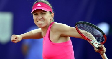 Stire din Sport : Simona Halep se menține pe poziția a treia WTA