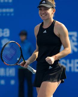 Stire din Sport : Simona Halep, desemnată sportivul anului 2014 de COSR