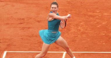 Stire din Sport : Simona Halep, în finala de la Roland Garros. "Trebuie să joace ofensiv!"