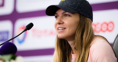 Stire din Sport : Simona Halep: "Când voi ieși din Top 10, trag pe dreapta!"