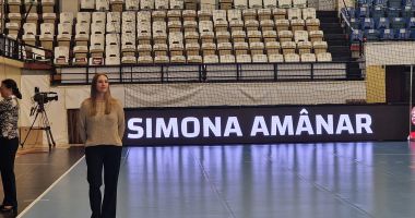 Marea gimnastă, Simona Amânar a ajuns la Constanța. A "botezat" simbolic Sala Sporturilor - 7