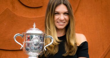 Stire din Sport : Simona Halep, antrenament în ziua în care s-au împlinit doi ani de la triumful de la Roland Garros