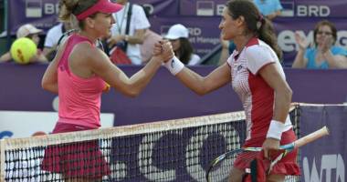 Stire din Sport : Veste bună: jucătoarea noastră de tenis s-a calificat în optimile turneului de la Guangzhou