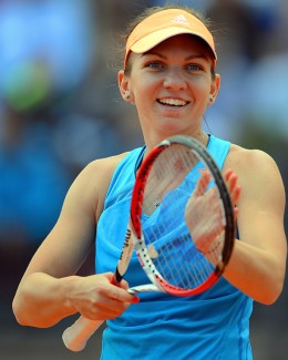 Stire din Sport : Simona Halep, șanse mari să devină cea mai bună jucătoare a lunii iulie