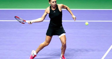 Stire din Sport : Simona Halep joacă, astăzi, cu Serena Williams, la Turneul Campioanelor