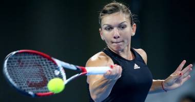 Stire din Sport : Simona Halep oferă spre licitație un meci demonstrativ